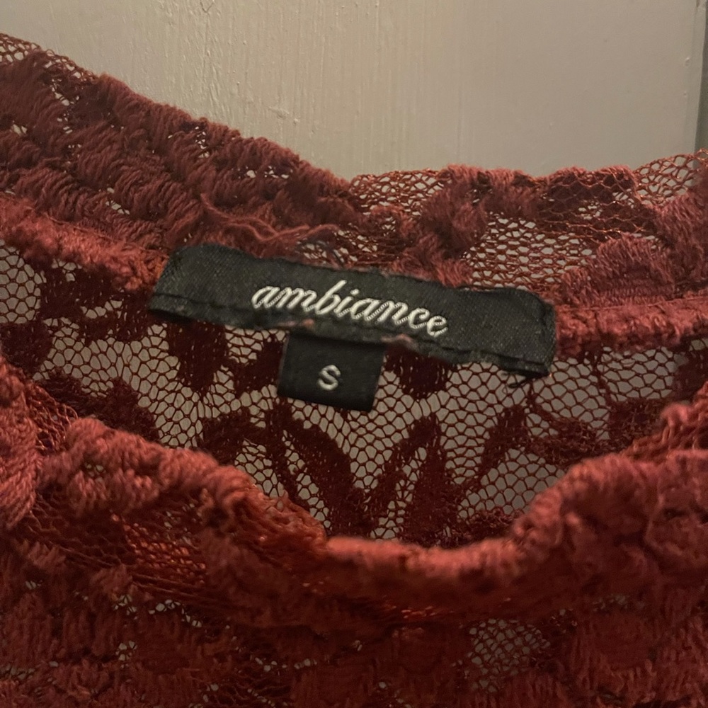 Lace Top! - Picture 3 of 3